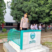 Wakapolres Labuhanbatu Jadi Pembina Upacara di SMAN 3 Rantau Utara, Ajak Pelajar Tertib Berlalu Lintas dan Jauhi Narkoba
